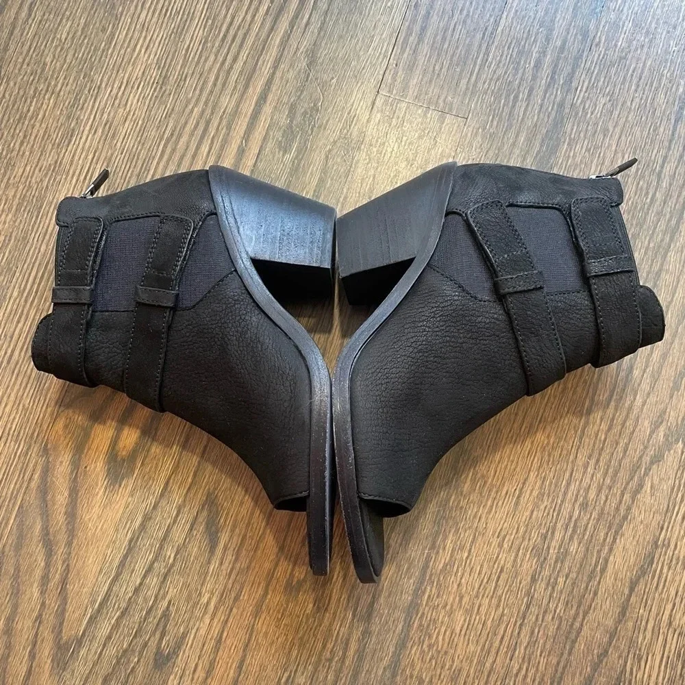 EILEEN FISHER List Nubuck Peep Toe Bootie Leather size 5